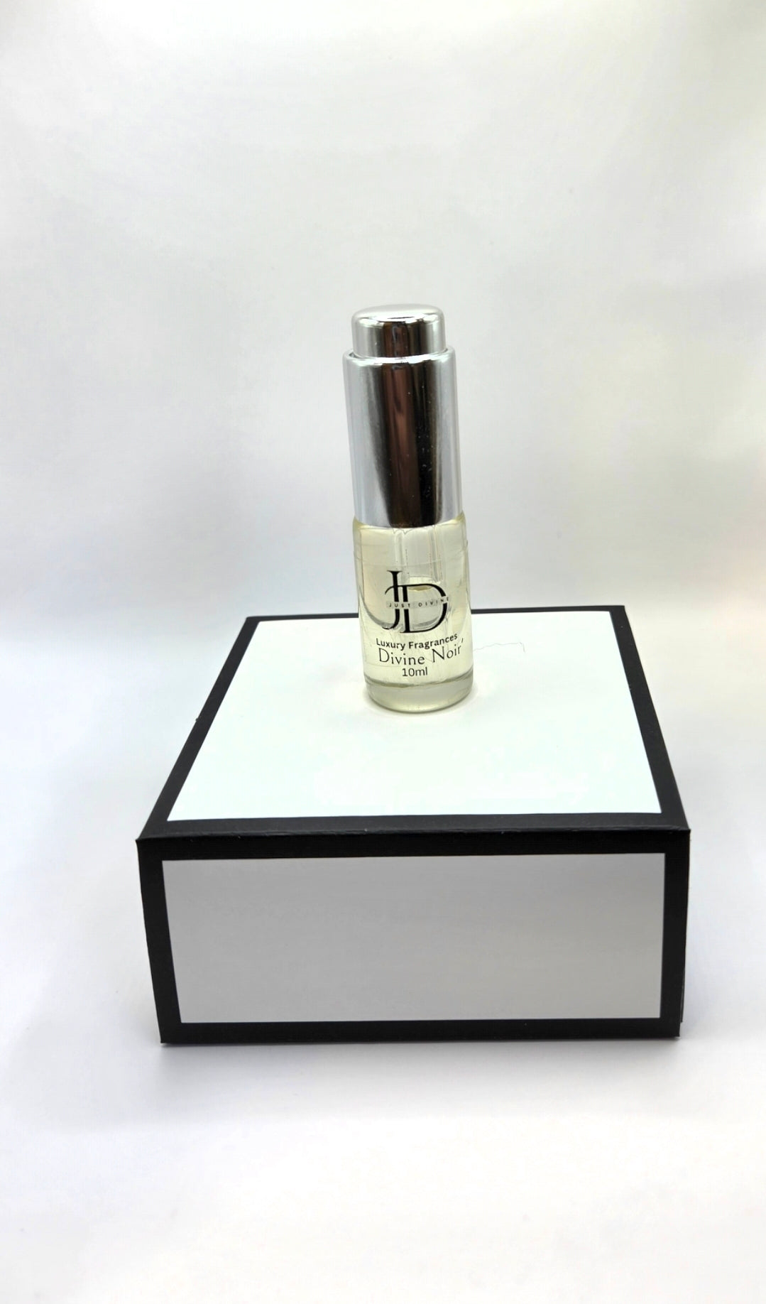 Divine Noir (U) Parfum Oil